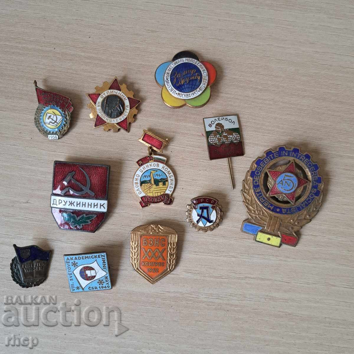 Лот значки емайл