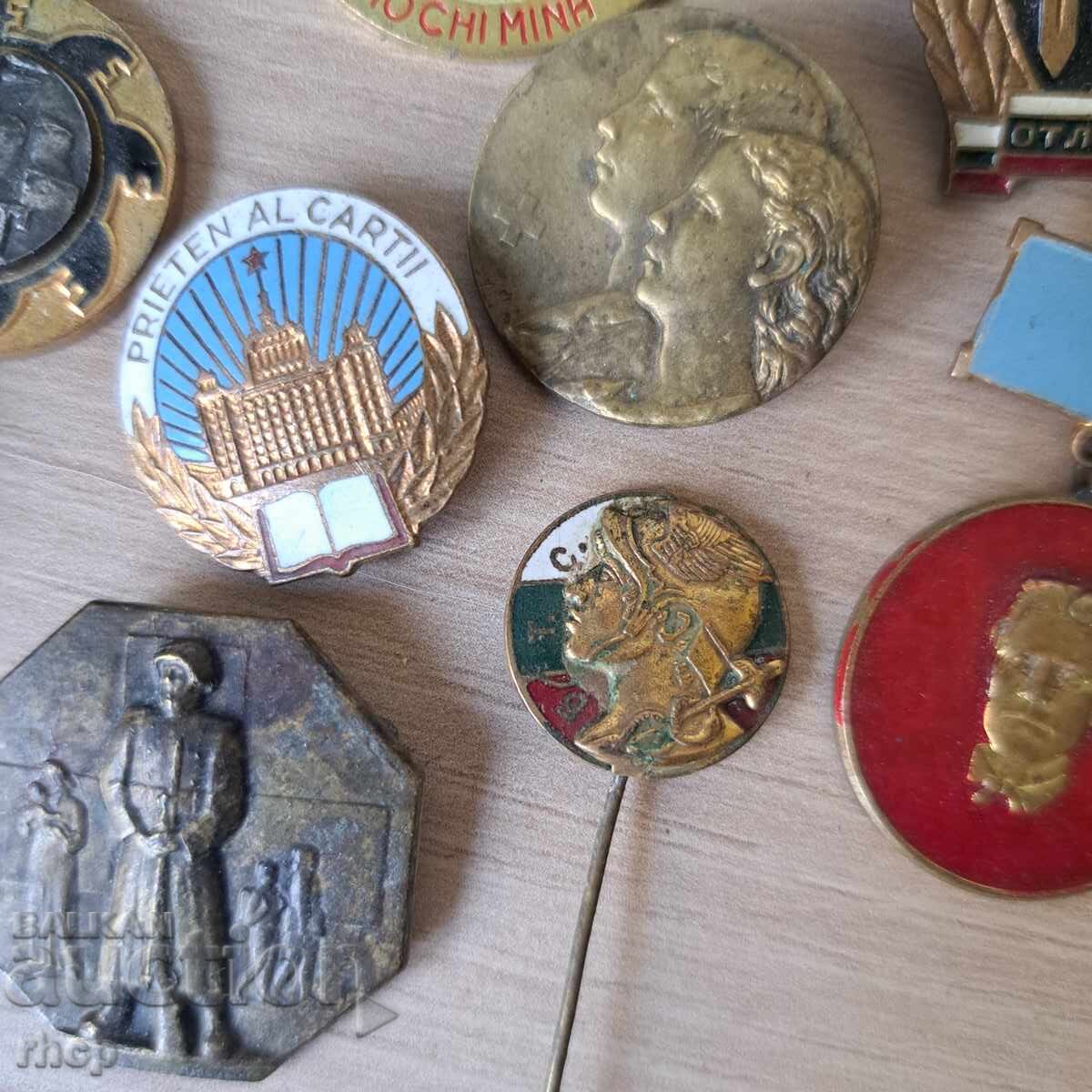 Аукцион Лот стари значки и медали Аукцион Лот стари значки и медали