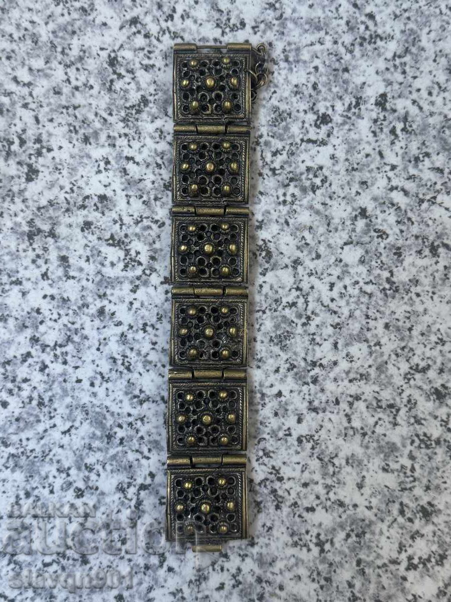 Old revival bracelet