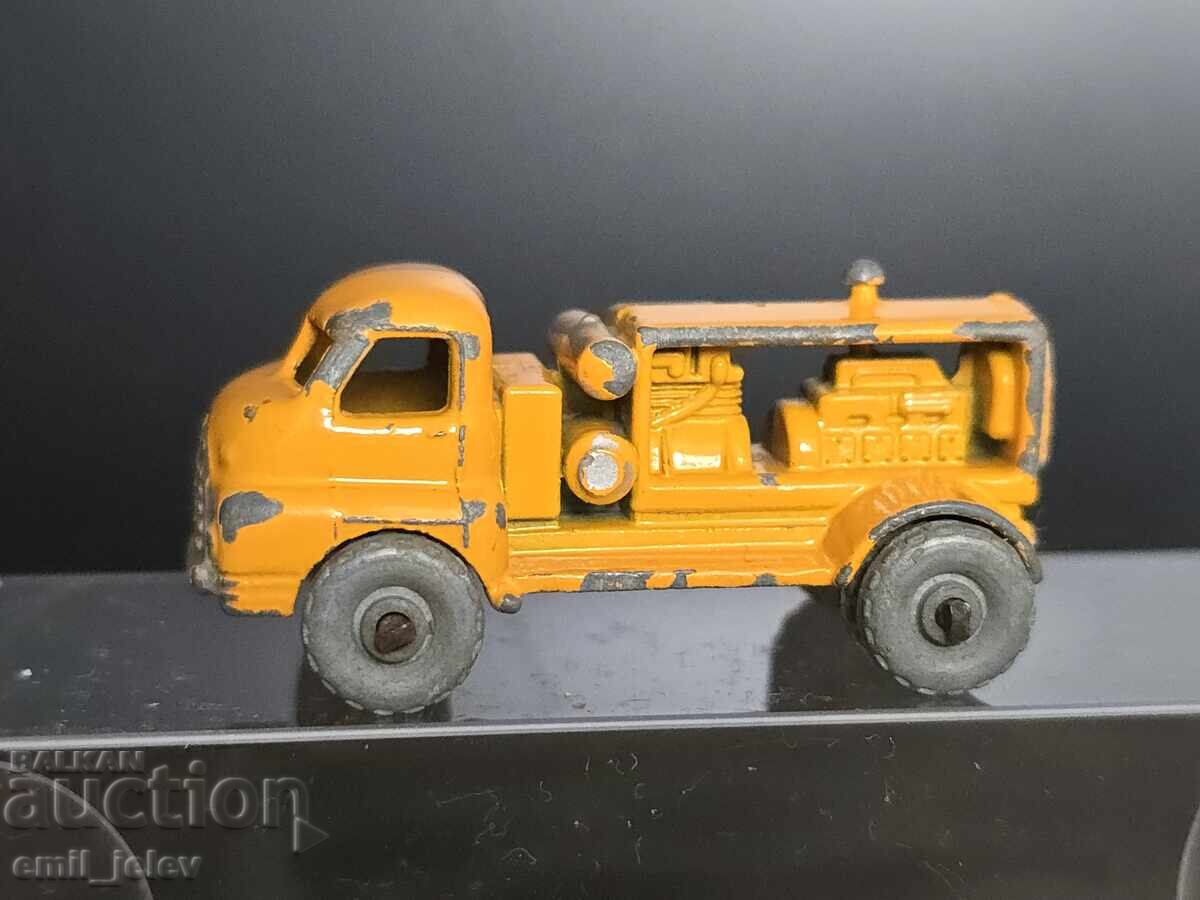 Matchbox LESNEY 28A Bedford Compressor Truck 1956-1958  год.