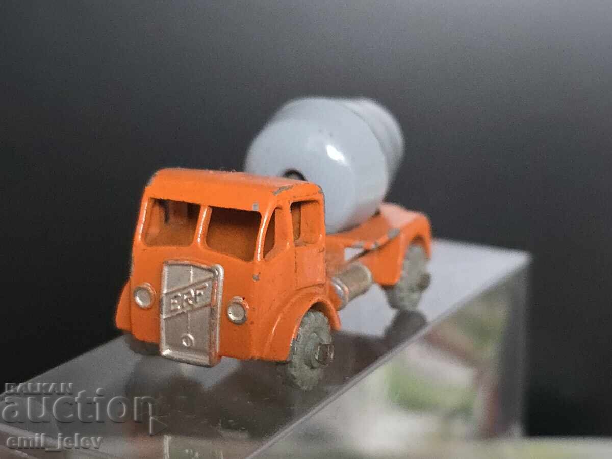 Auction  Matchbox LESNEY 26A ERF Cement Mixer 1956-1961
