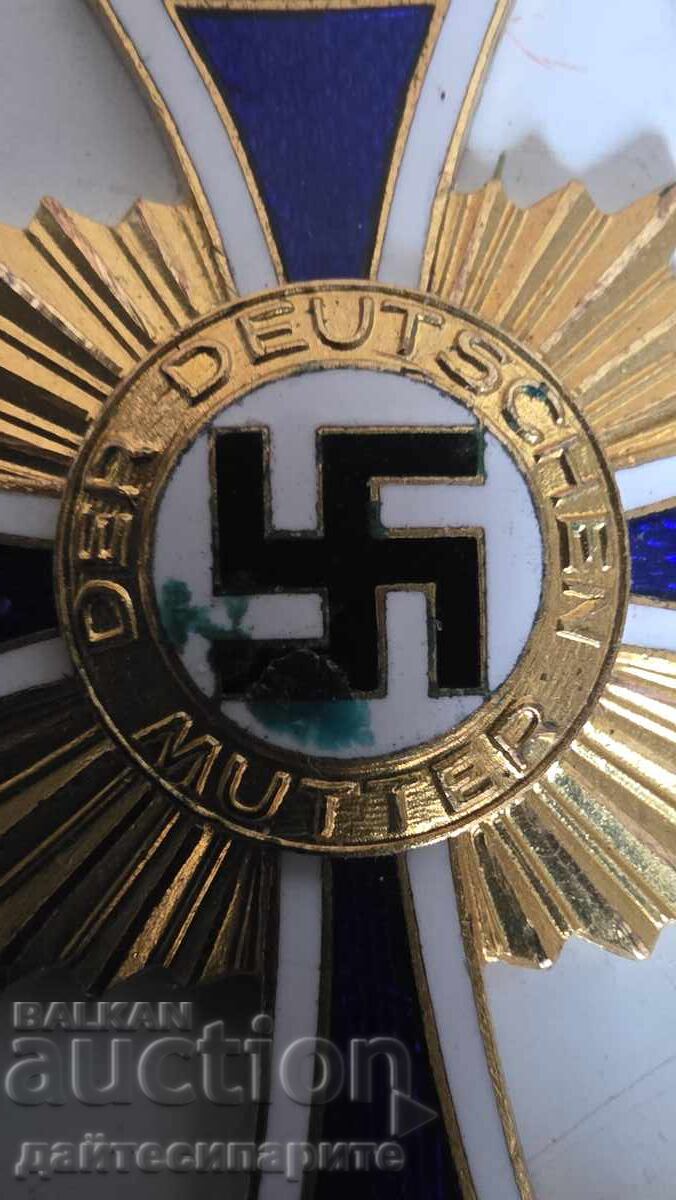 Χρυσός Σταυρός Τρίτου Ράιχ με τιμή 160.00 BGN | € 81.81