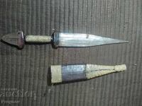 Vechi pumnal magic Tuareg din Algeria