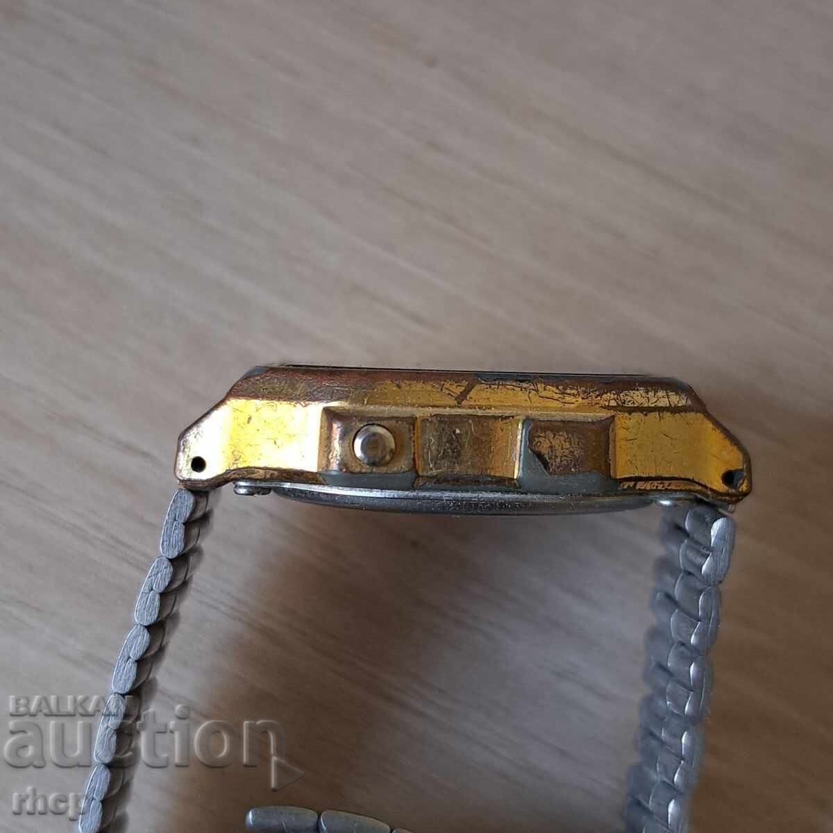 CASIO παλιό ηλεκτρονικό ρολόι λειτουργεί με τιμή 17.90 BGN | € 9.15