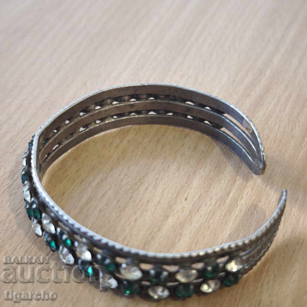 Стара дамска гривна с цена 70.00 лв. | € 35.79