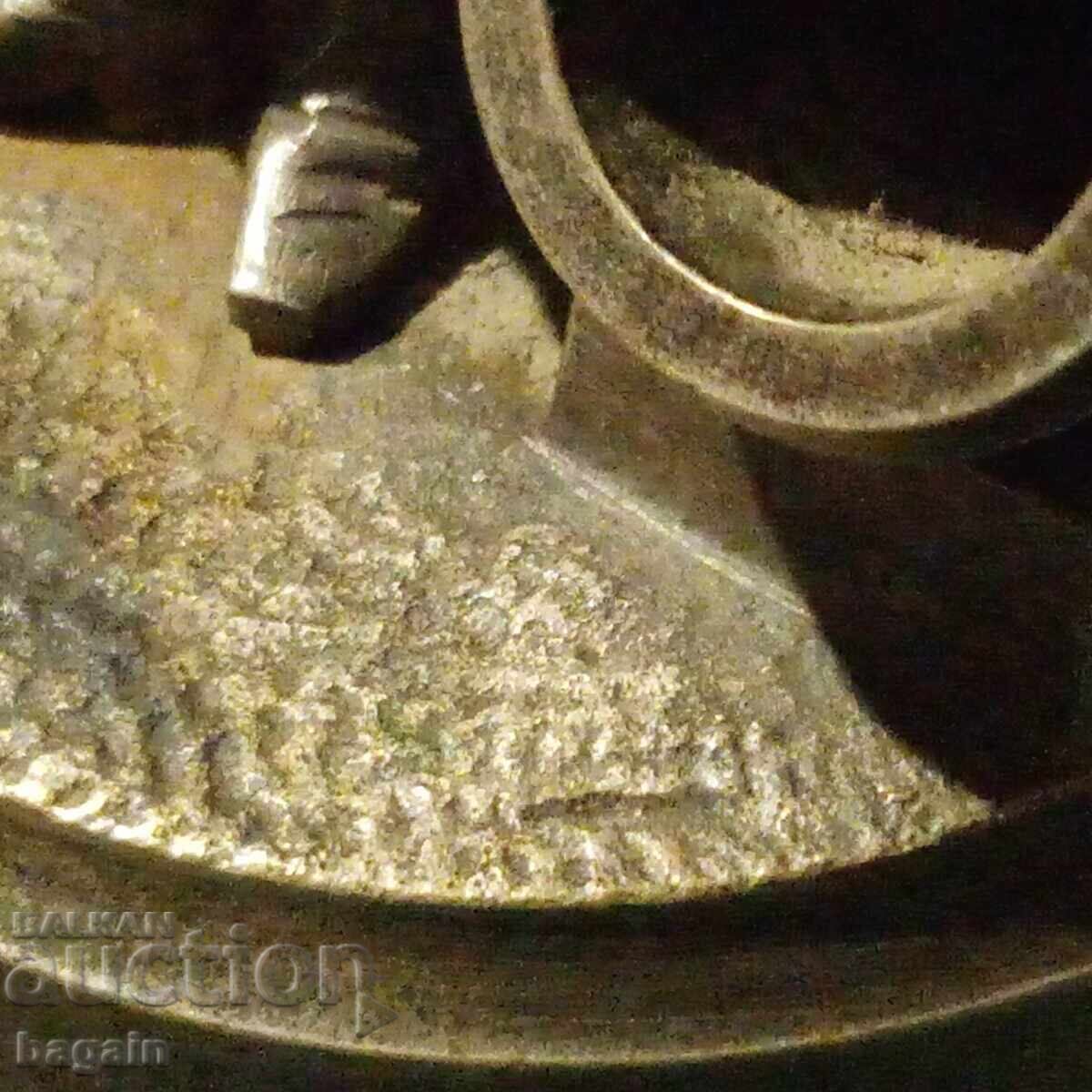 Statuetă de bronz. Tunar - 6