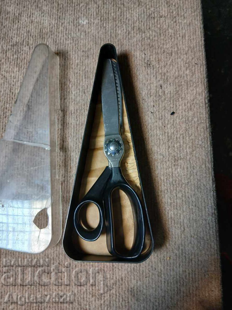 Foarfecă rusească nouă "Zig-Zag"