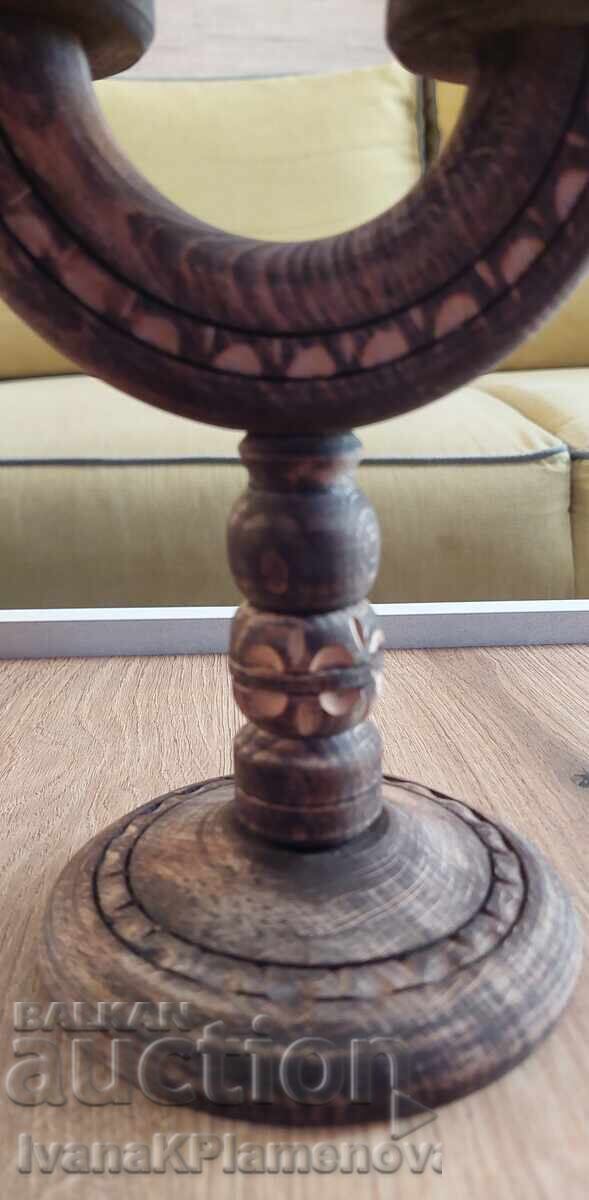 Delivery of Wood carving candlestick for connoisseurs Delivery of Wood carving candlestick for connoisseurs