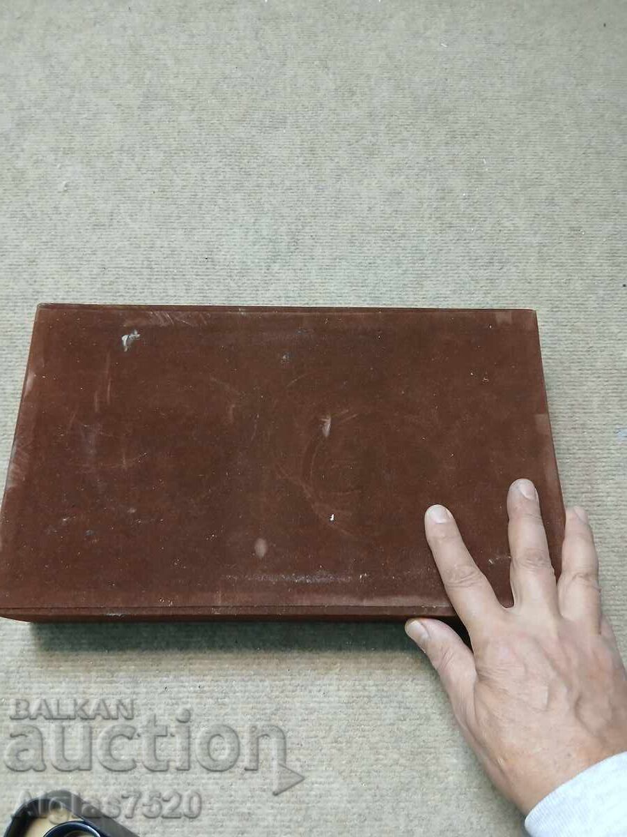 Delivery of New set / 2 vases, 1 ashtray and letter opener / Delivery of New set / 2 vases, 1 ashtray and letter opener /