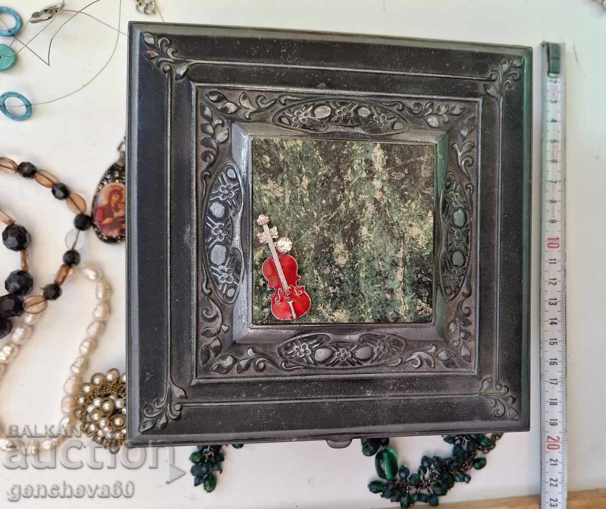 Cutie metalică vintage pentru bijuterii URSS/bijuterii - 5