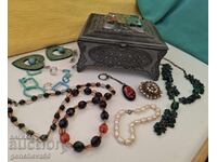 Cutie metalică vintage pentru bijuterii URSS/bijuterii