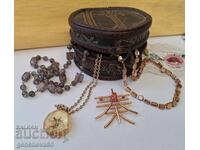 Cutie retro din lemn pentru bijuterii/diverse mărunțișuri