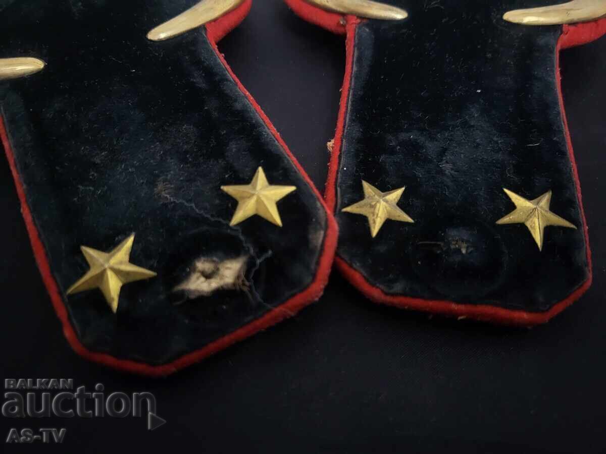 Δημοπρασία Παλιά στρατιωτικά επιθέματα ώμου