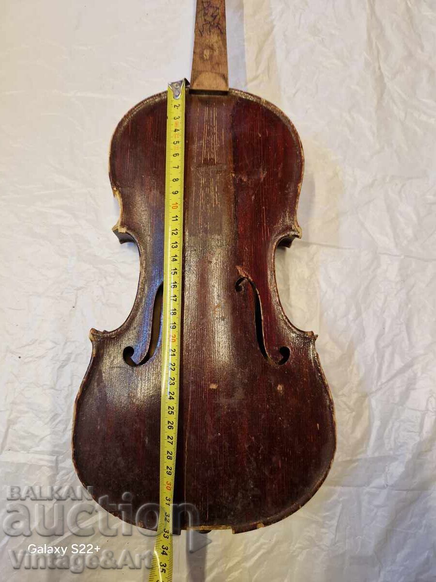 Стара Цигулка За Реставрация с цена 75.00 лв. | € 38.35