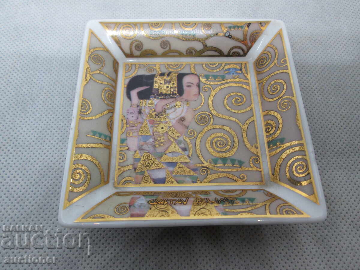 СТЕННА ПОРЦЕЛАНОВА ЧИНИЙКА- GUSTAV KLIMT ОРИГИНАЛНА с цена 40.00 лв. | € 20.45