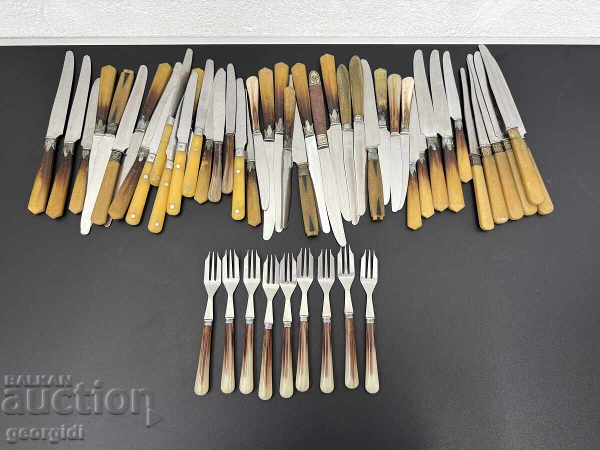 Large lot of 0.01lv. KNIVES and dessert utensils Large lot of 0.01lv. KNIVES and dessert utensils