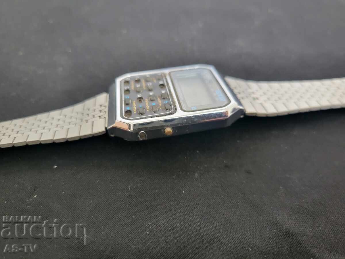 Livrarea Casio CS 831