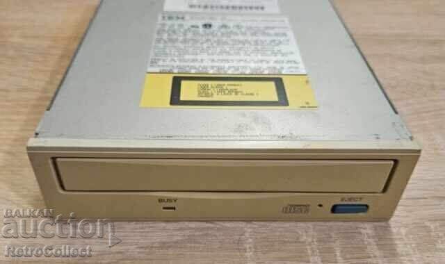 Retro IBM SCSI CD ROM DRIVE from IBM PS/2 486 AT computer Retro IBM SCSI CD ROM DRIVE from IBM PS/2 486 AT computer