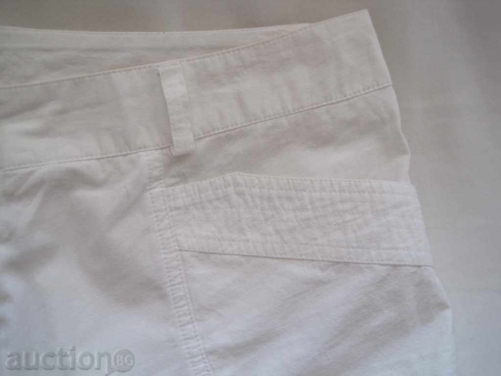 Livrarea Pantaloni albi de vară Livrarea Pantaloni albi de vară