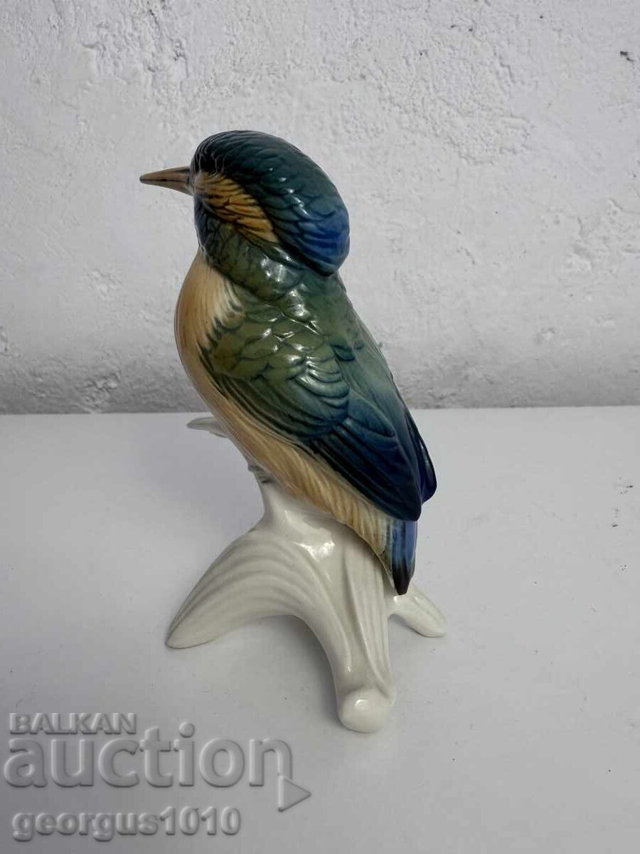 Delivery of Porcelain figure Karl Ens No. 7569 Delivery of Porcelain figure Karl Ens No. 7569