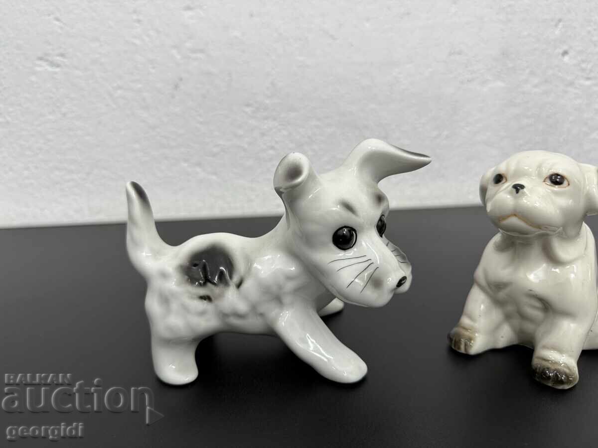 ЛОТ кучета / порцелан / фигури с цена 5.50 лв. | € 2.81 ЛОТ кучета / порцелан / фигури с цена 5.50 лв. | € 2.81