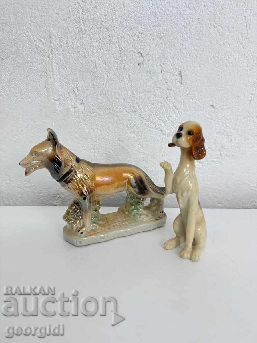 LOT of two dog figures / porcelain LOT of two dog figures / porcelain