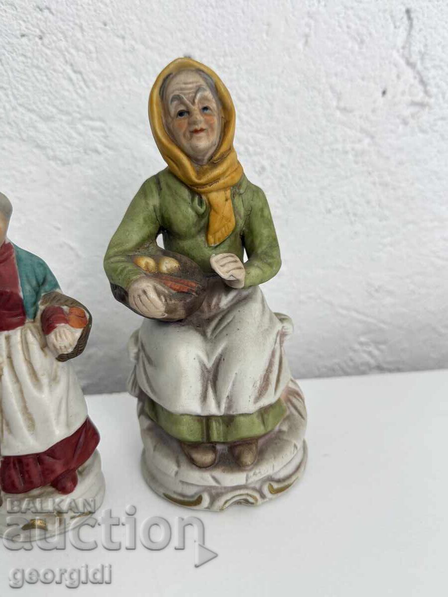 LOT of porcelain figures of grandmothers with price 5.50 BGN | € 2.81 LOT of porcelain figures of grandmothers with price 5.50 BGN | € 2.81