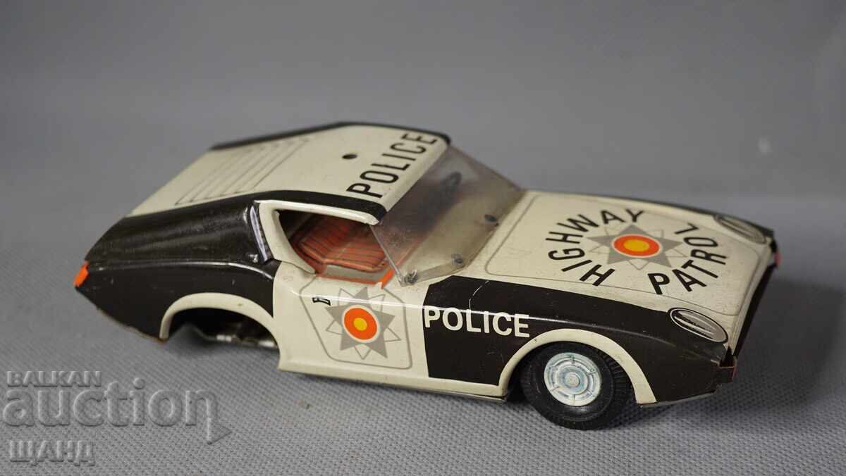 EHRI Παλιό Γερμανικό μεταλλικό καρότσι μοντέλο αυτοκινήτου Αστυνομία με τιμή 10.35 BGN | € 5.29