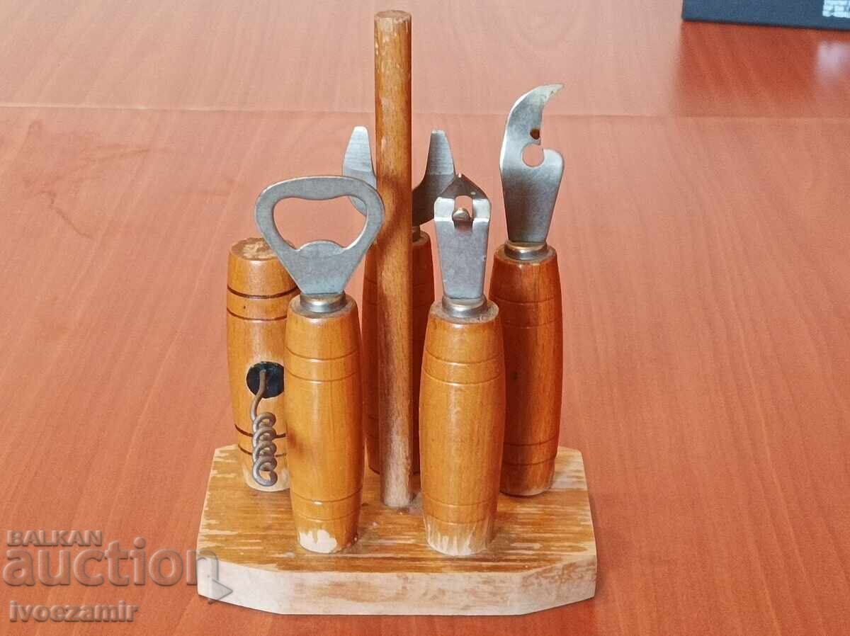 Σετ ρωσικών ξύλινων ανοιχτηριών με τιμή 10.00 BGN | € 5.11