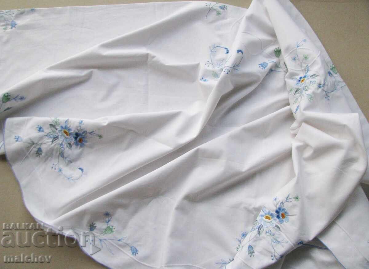 Δημοπρασία Παλιά κεντημένη τραπεζοκαλύπτρα βαμβακερή στρογγυλή 170 εκ. άριστη