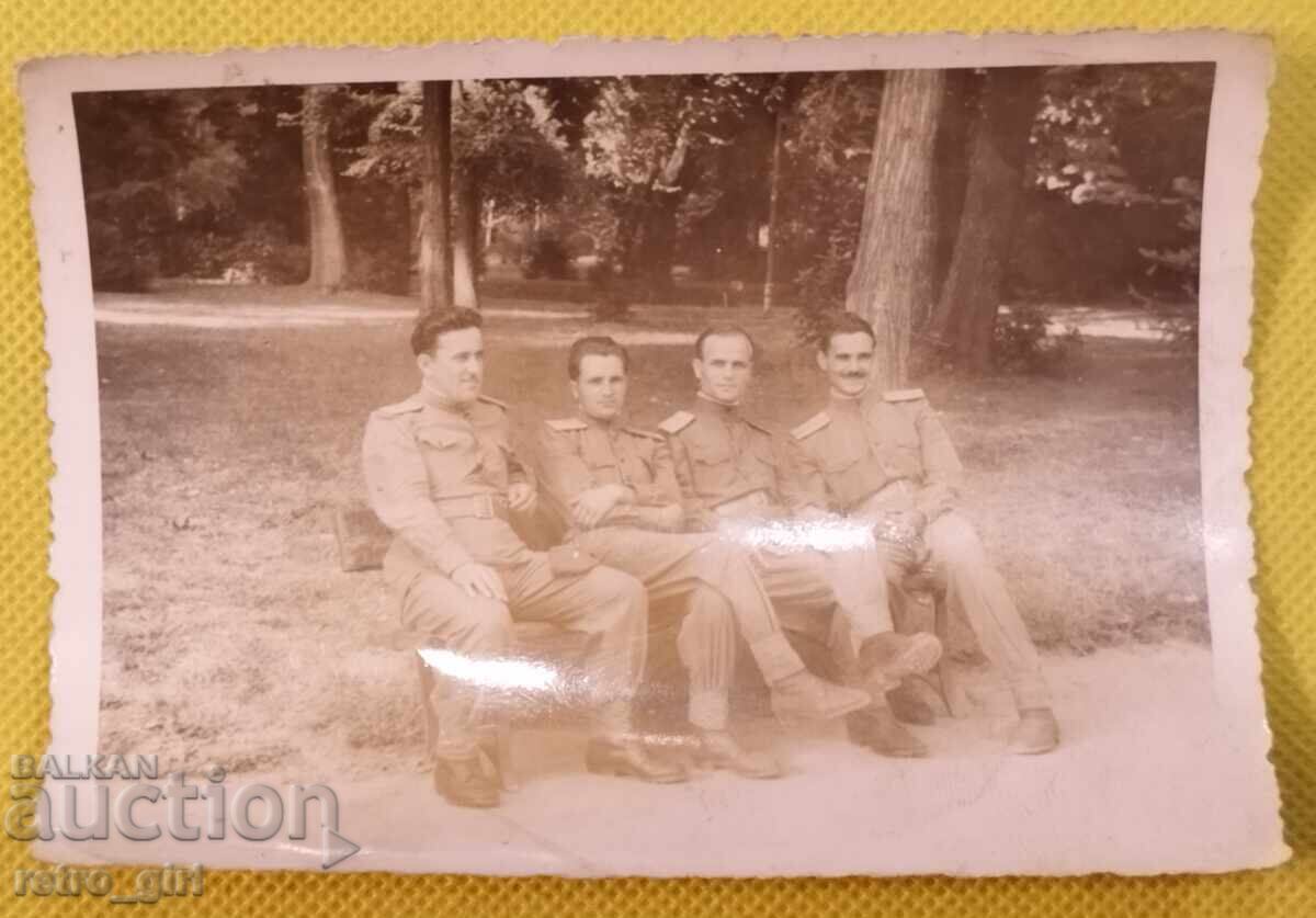 Πουλάω μια παλιά φωτογραφία, κάρτα.