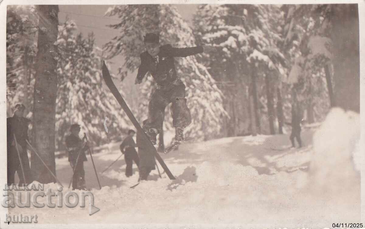 Postcard Skiers H. Mitov Samokov PC