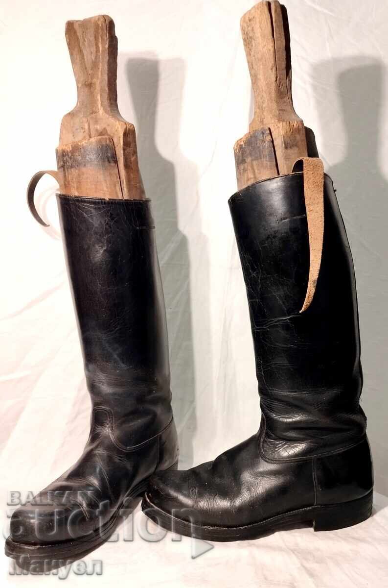Officer's Boots, Kingdom of Bulgaria with price 100.00 BGN | € 51.13 Officer's Boots, Kingdom of Bulgaria with price 100.00 BGN | € 51.13