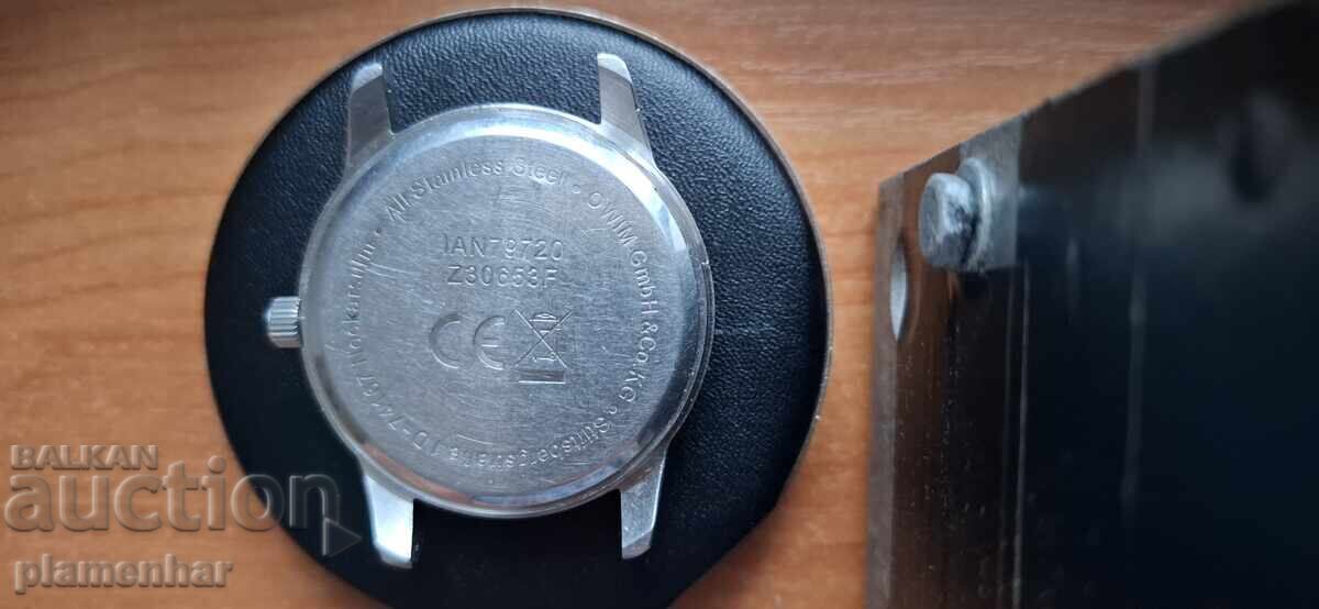 Ceas de mână cuarț pentru bărbați cu preț 35.00 BGN | € 17.90 Ceas de mână cuarț pentru bărbați cu preț 35.00 BGN | € 17.90