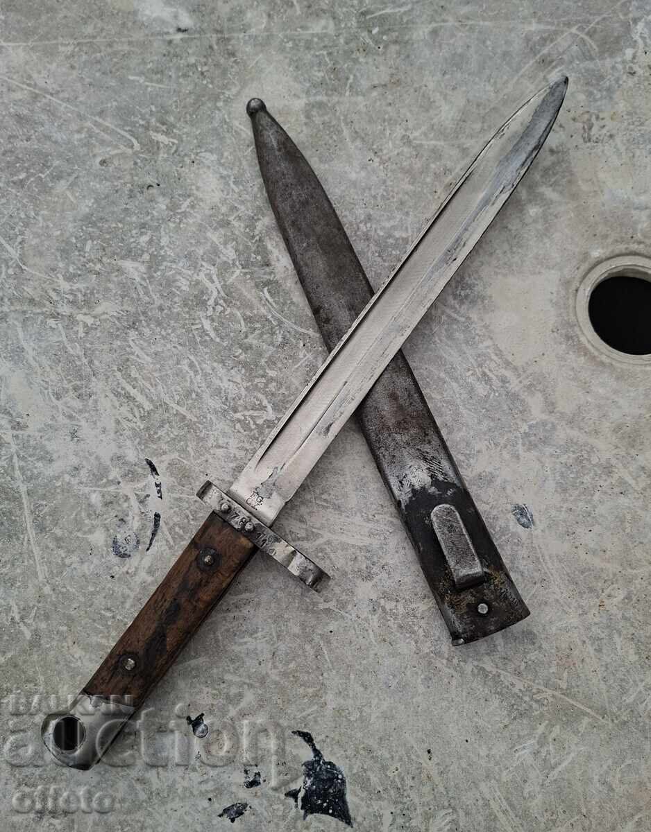 CHICK WITH KANYA CHICK WITH KANYA