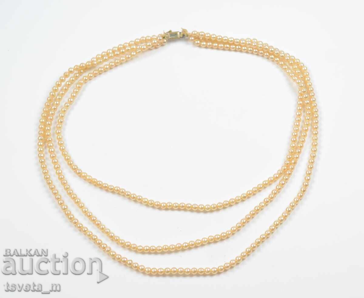 Colier, lănțișor cu perle cu preț 4.00 BGN | € 2.05 Colier, lănțișor cu perle cu preț 4.00 BGN | € 2.05