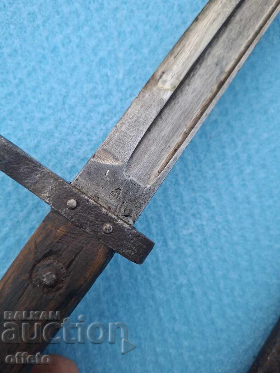 Delivery of CHICK WITH KANYA Delivery of CHICK WITH KANYA