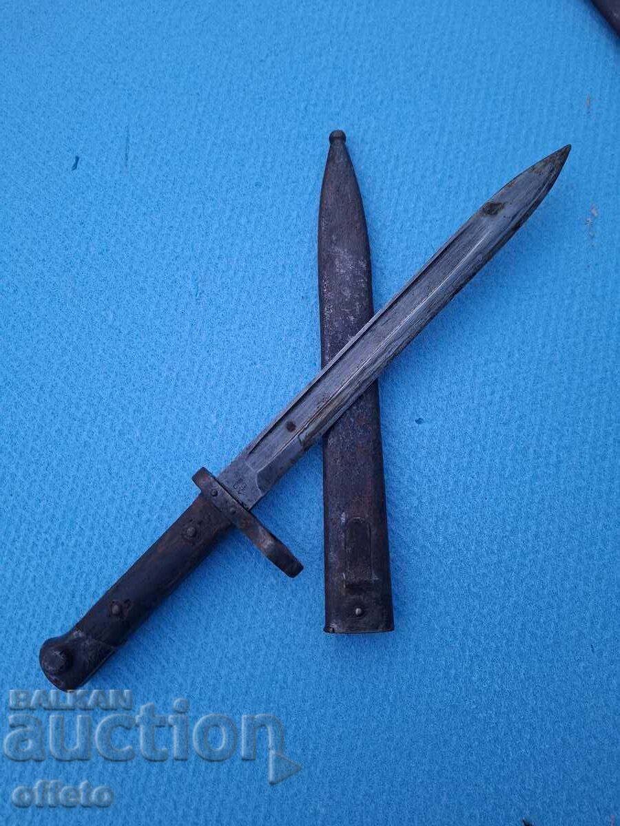 CHICK WITH KANYA CHICK WITH KANYA