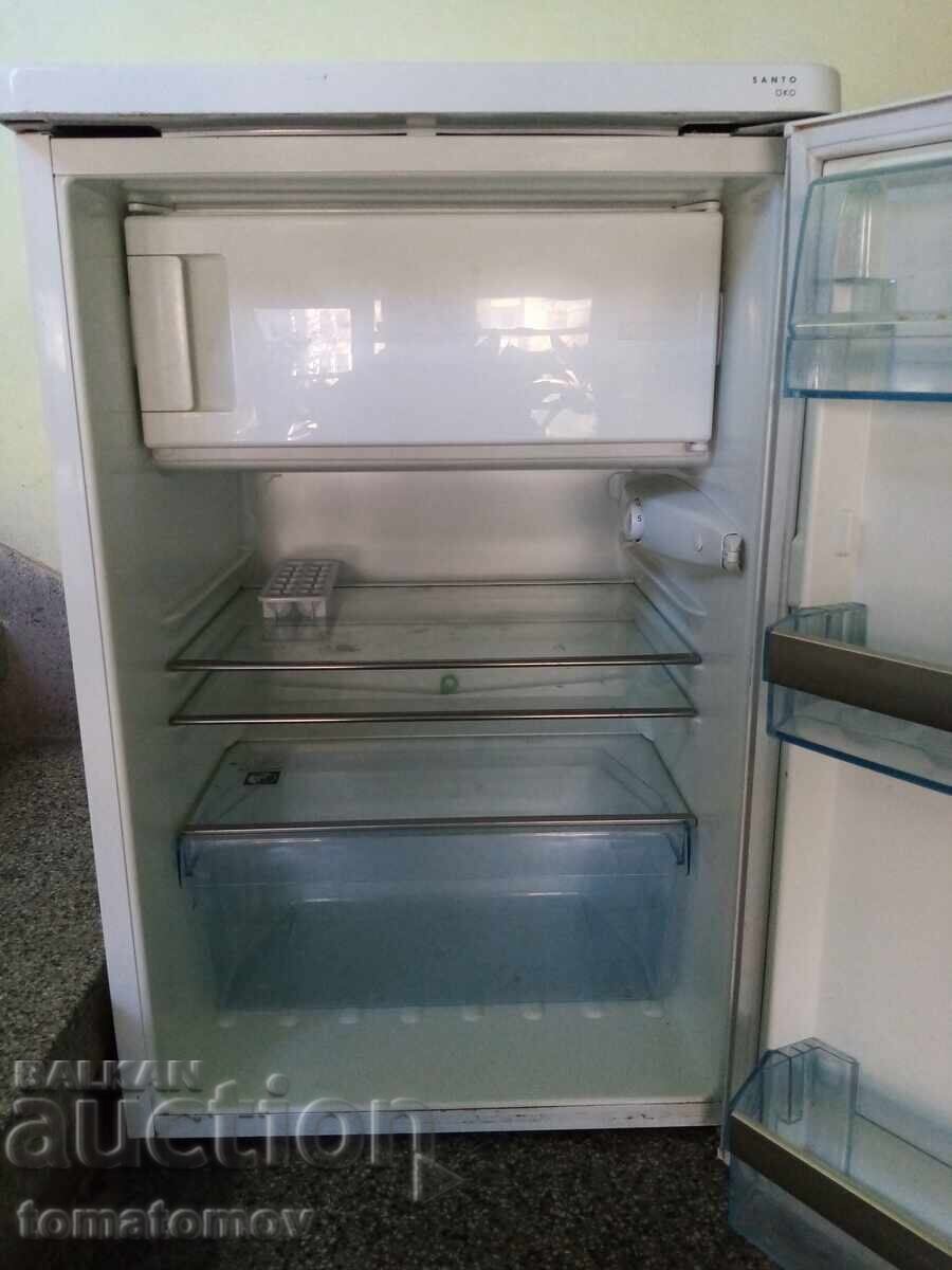 Ψυγείο AEG λειτουργεί με τιμή 70.00 BGN | € 35.79