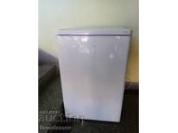 Frigider AEG funcționează