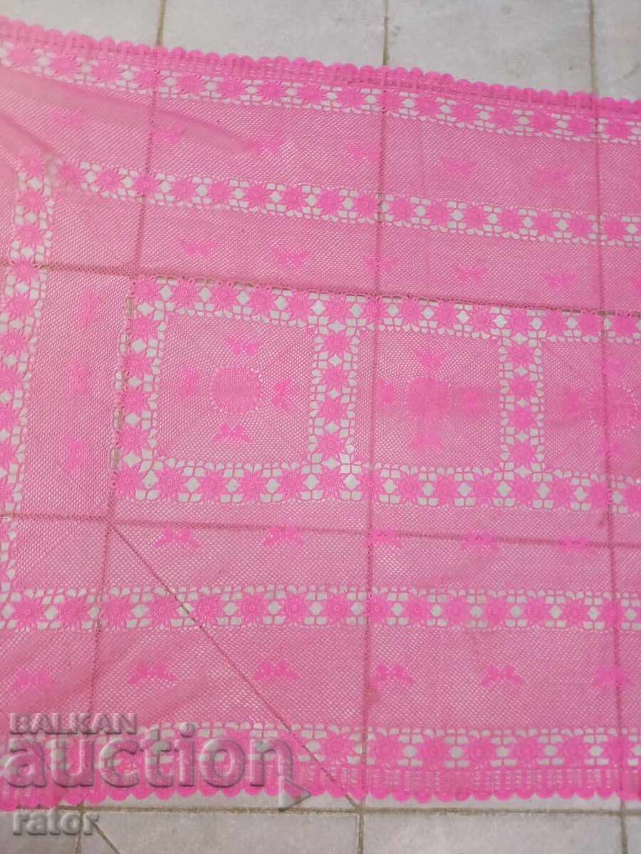 Аукцион Голяма плетена на една кука покривка за маса  120 / 190 см