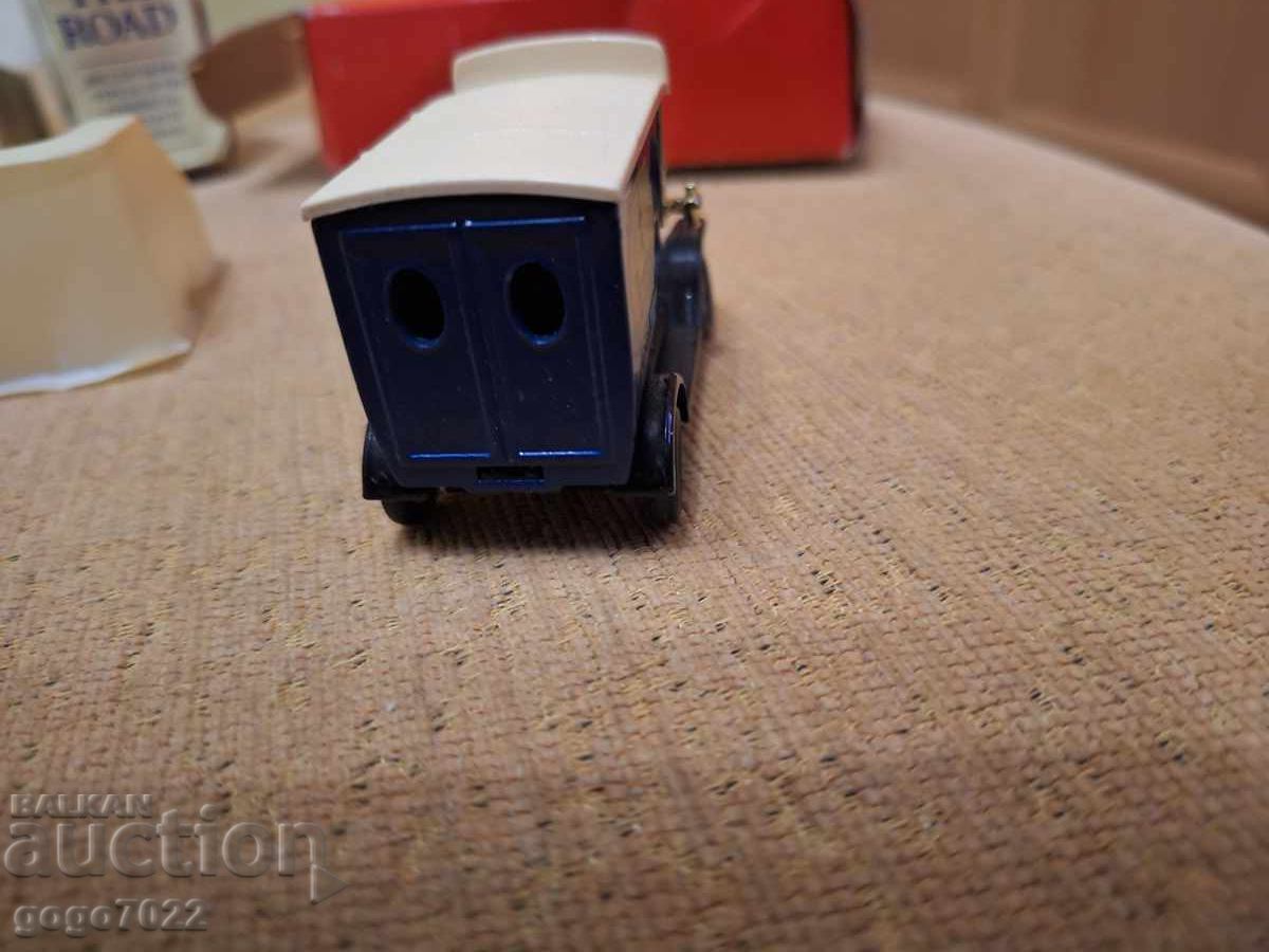 Моделче на LLEDO ENGLAND - 5 Моделче на LLEDO ENGLAND - 5