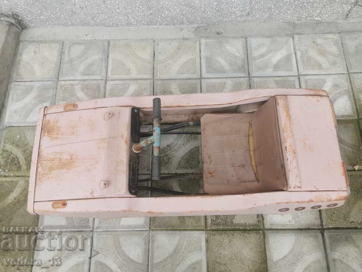 Auction CHILD'S LOLLIPOP WITH PEDALS - RAINBOW Auction CHILD'S LOLLIPOP WITH PEDALS - RAINBOW