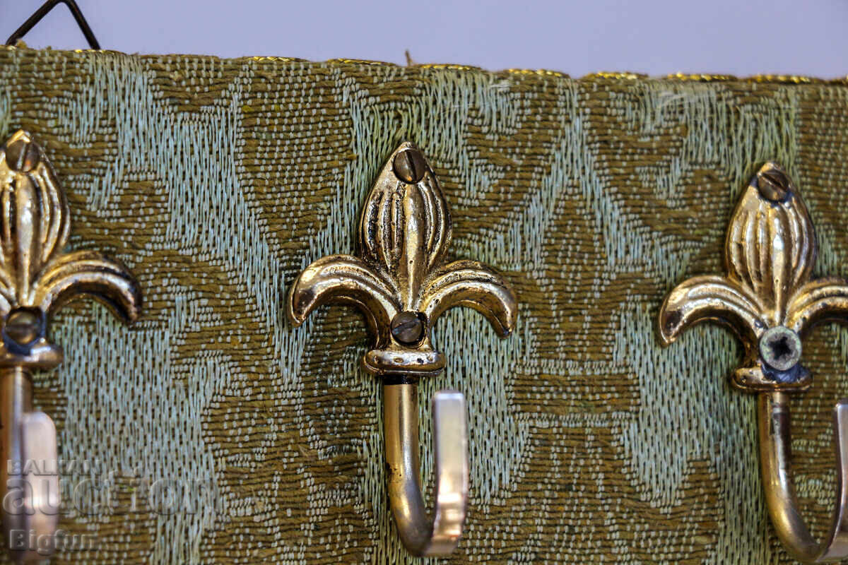 Old Baroque Canvas Wall Hanger - 5 Old Baroque Canvas Wall Hanger - 5