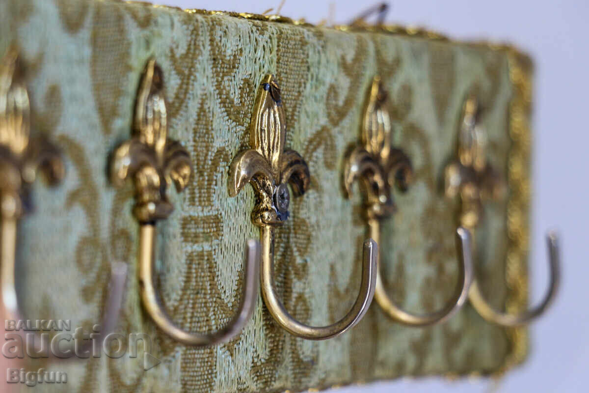 Old Baroque Canvas Wall Hanger - 6 Old Baroque Canvas Wall Hanger - 6