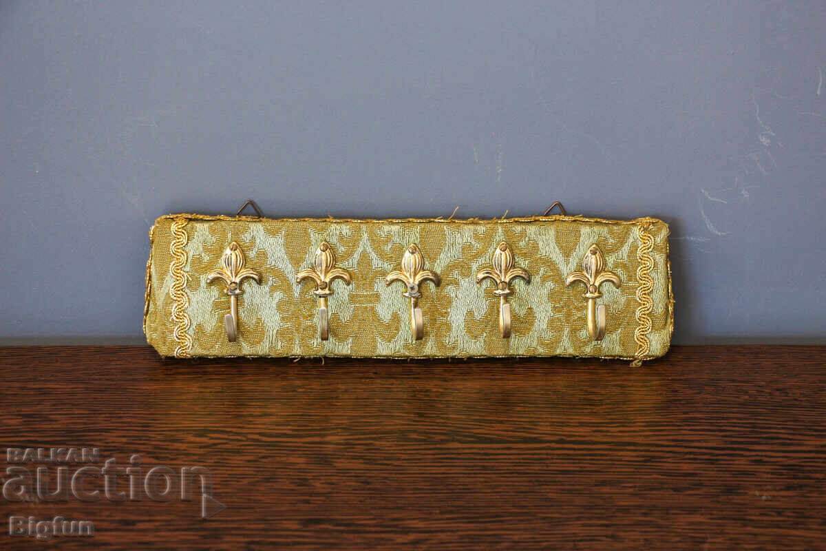 Old Baroque Canvas Wall Hanger Old Baroque Canvas Wall Hanger