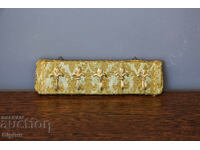 Vechi cuier baroc din pânză pentru perete