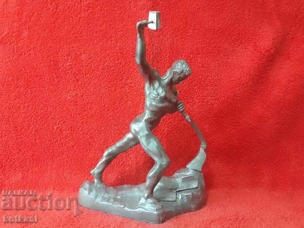 Стара Пластика Фигура Скулптура Метал Алуминий Ковач