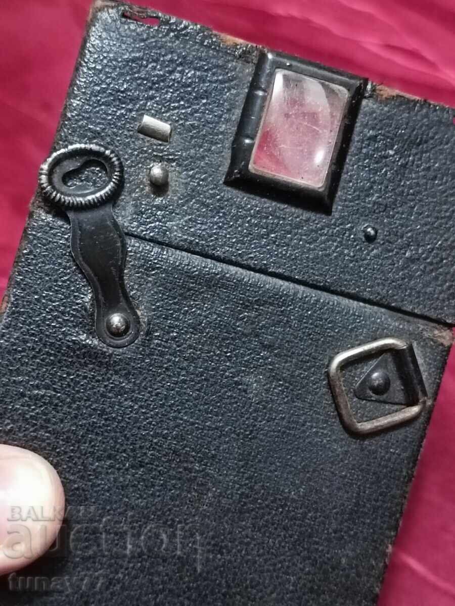 Old camera with price 14.00 BGN | € 7.16