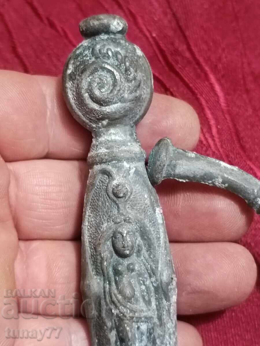 Δημοπρασία Δανέζικη λαβή σπαθιού, θήκη σπαθιού (Χάλκινο) Δημοπρασία Δανέζικη λαβή σπαθιού, θήκη σπαθιού (Χάλκινο)